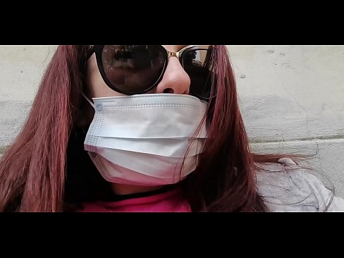 ❤️ Nicoletta o iphetetsa ho moahelani oa hae le pees ka karacheng ea hae (Special Covid19 Italy Quarantine)